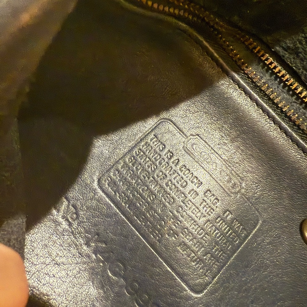 SOLD DO NOT PURCHASE Vintage Coach Berkeley 9988 Navy Leather Saddle Bag - Picture 5 of 7